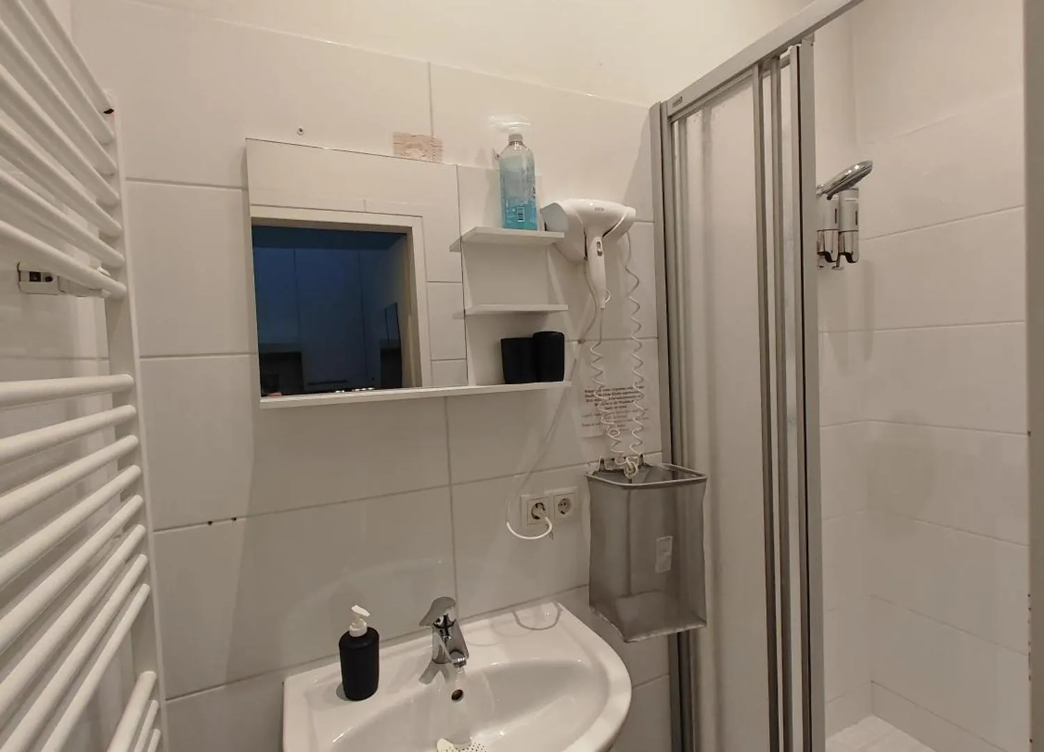 Vandrarhem Abai Apartments 1150 Only Www-On-Line-Check-In & Selfservice Wien