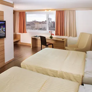 Leonardo Schonbrunn ウィーン