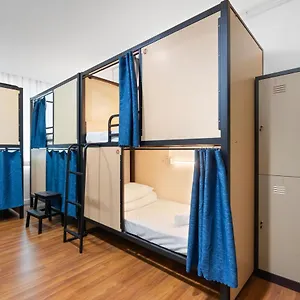 Amethyst Dorm Klcc Хостел Куала-Лумпур
